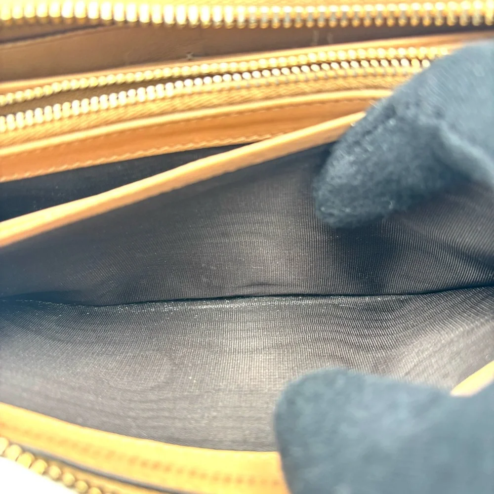 Gucci Guccisima Zip Around Wallet - Picture 11 of 11